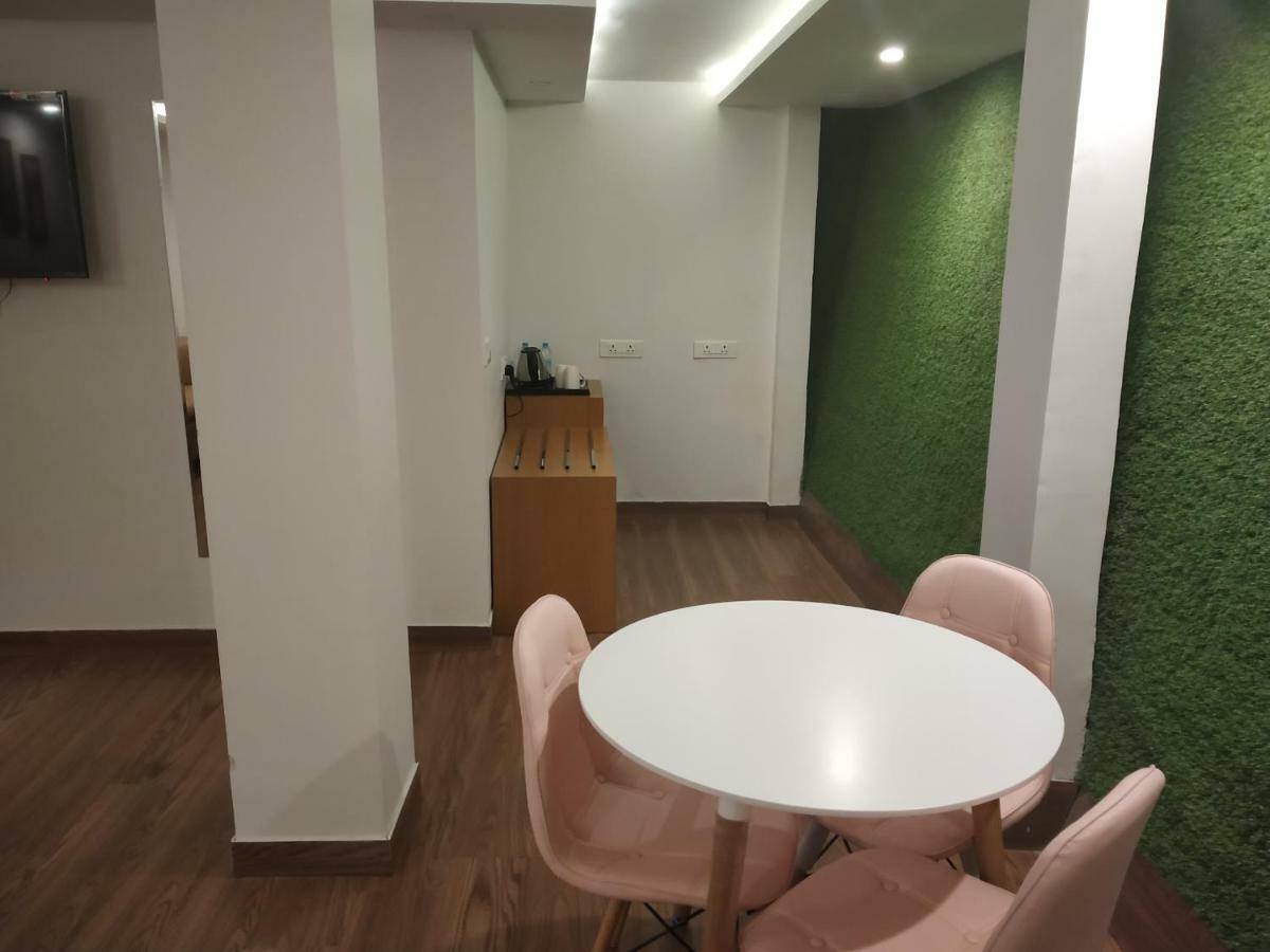 Hotel Beechwood Mussoorie Exterior photo